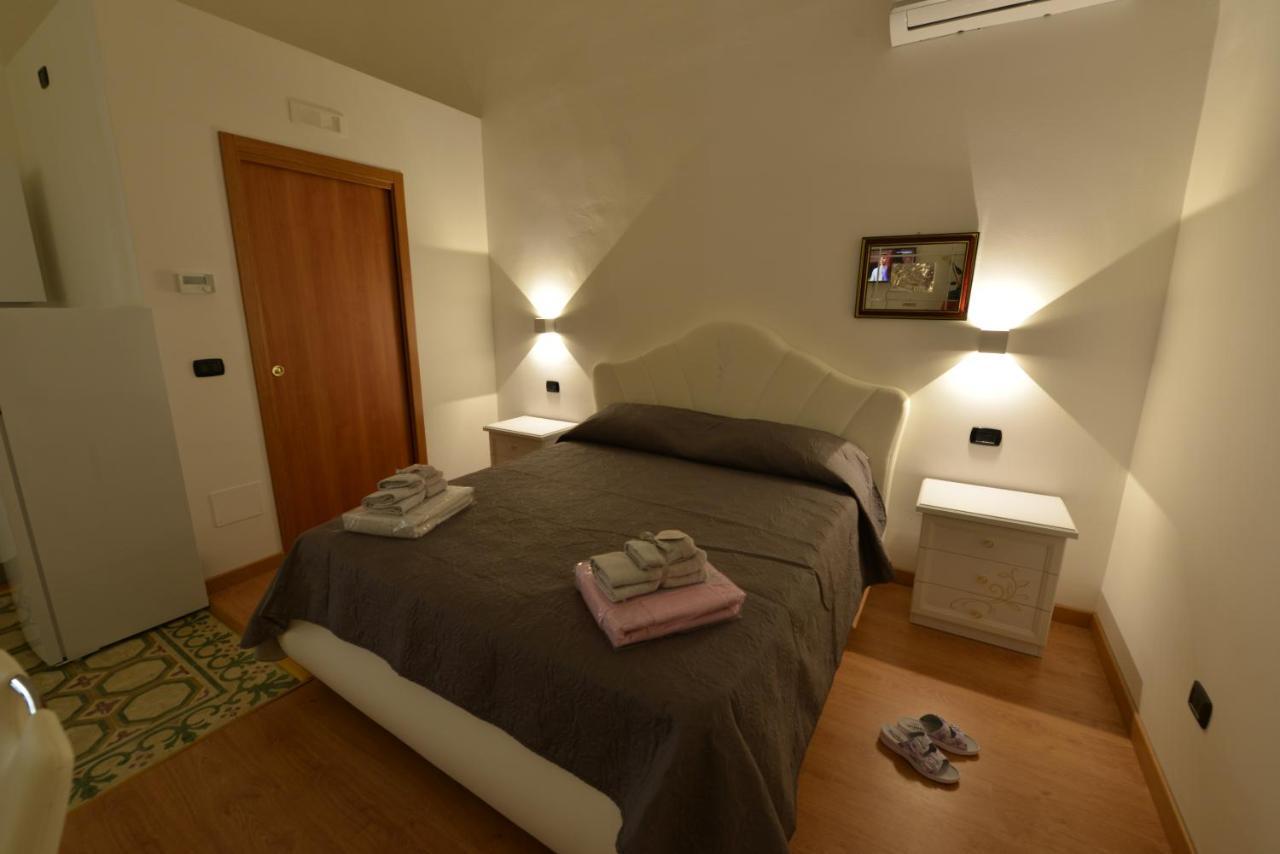 Bed and Breakfast L'Antico Palazzo Canosa di Puglia Exterior foto